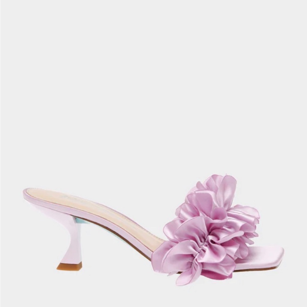 Betsey Johnson Kimi Heels